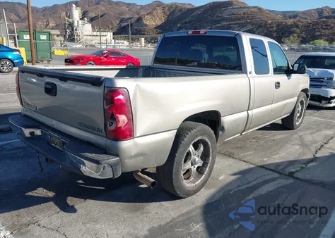 2003 Chevrolet Silverado 1500 Ls z USA, uszkodzony, nr VIN 2GCEC19V931101936